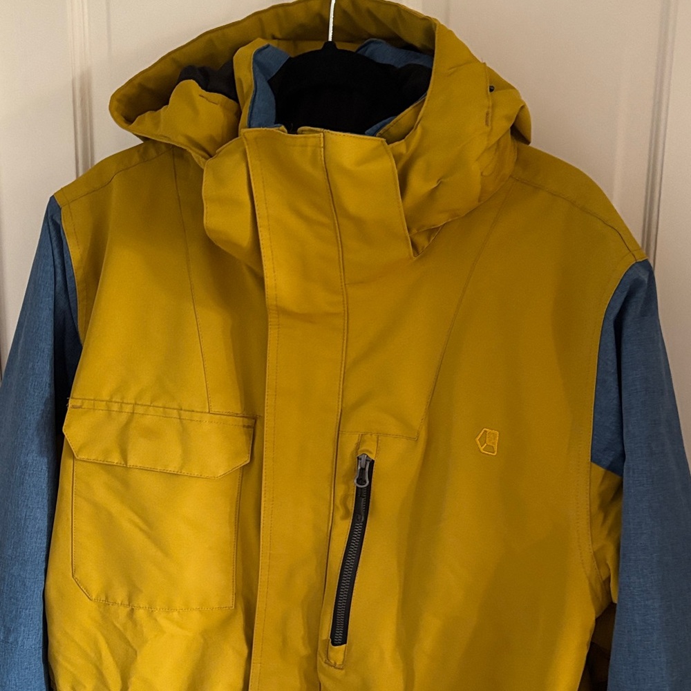 Men's Liquid Ski Jacket - Picture 2 of 11